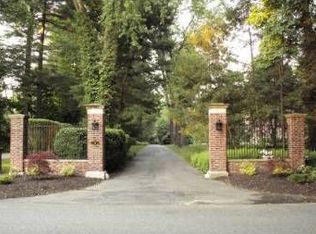 12 Coopertown Rd, Haverford, PA 19041