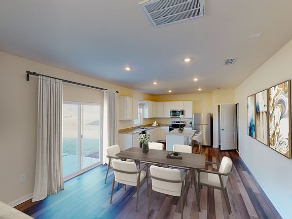 Open Concept, great for entertaining family and friends