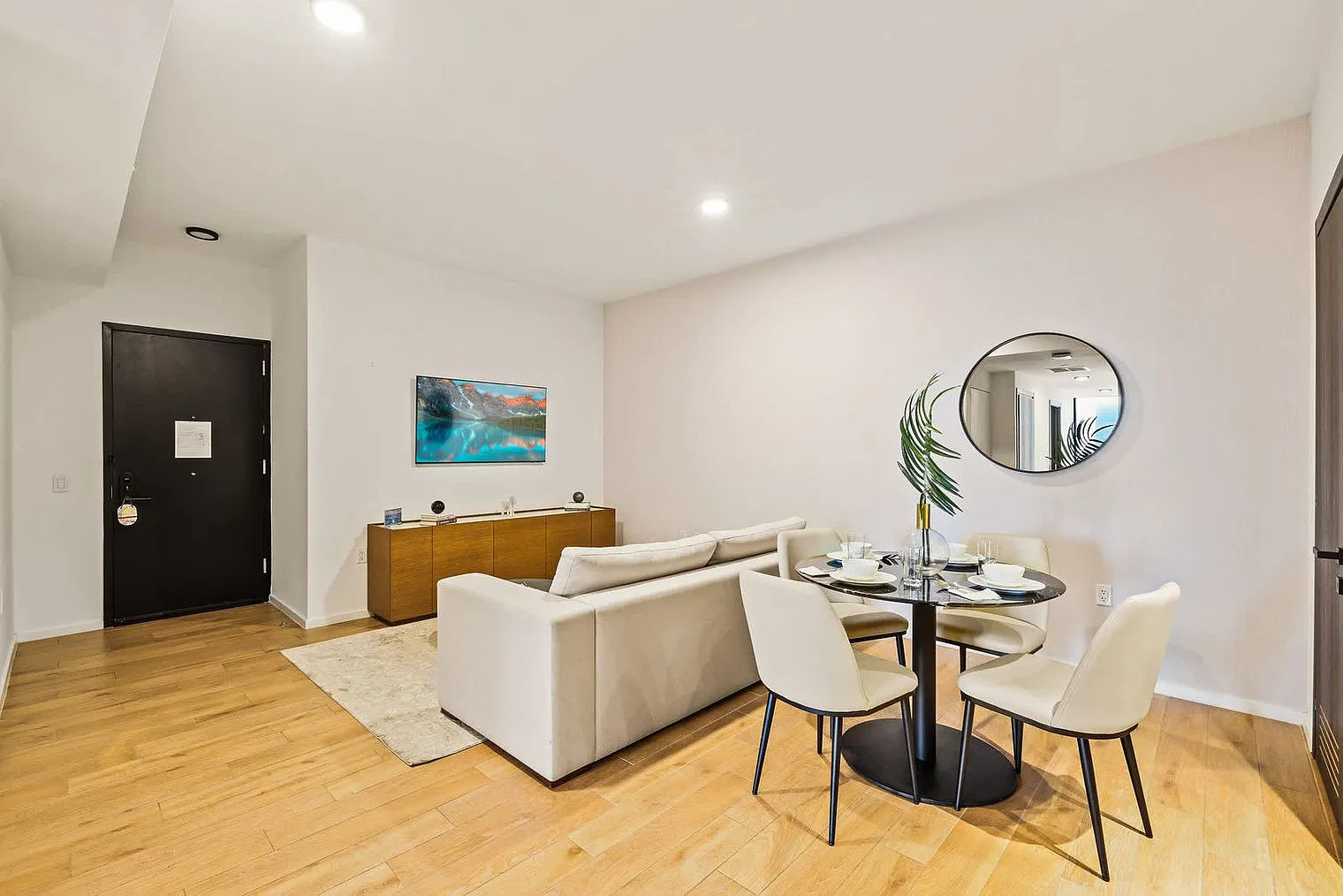 1 bed, 1.0 bath, 355 sqft, $6,717 — Photo 2