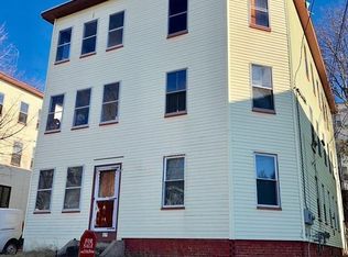 69 Oak St, Gardner, MA 01440