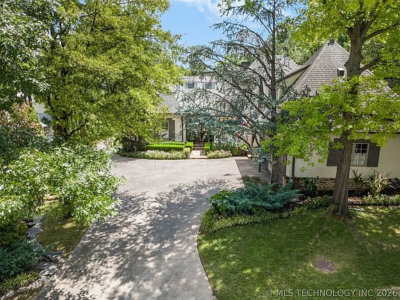 2nd image of 4033 S Xanthus Ave