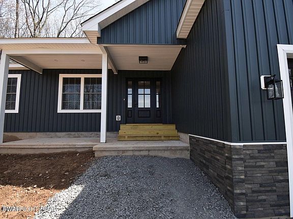 3rd image of 12415 Mountain Laurel Dr #18