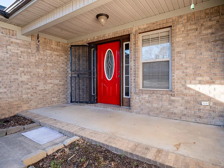 25 Courtfield Dr — Photo 5