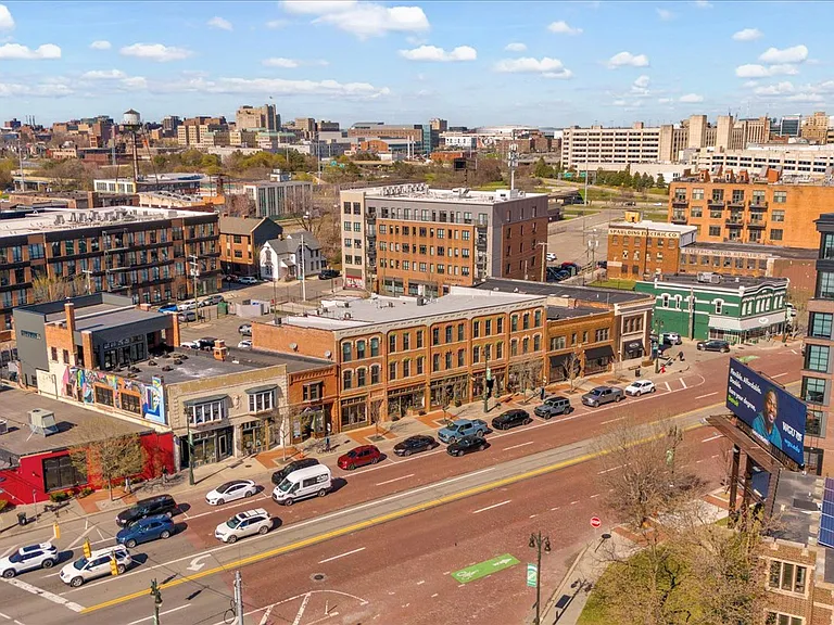 1714 Bagley St — Photo 33