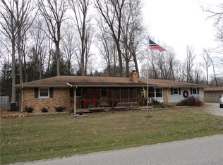 116 N Wolfcreek Rd, Columbus, IN 47201