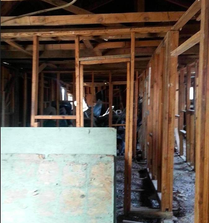 2nd image of 2438 W Yuma St