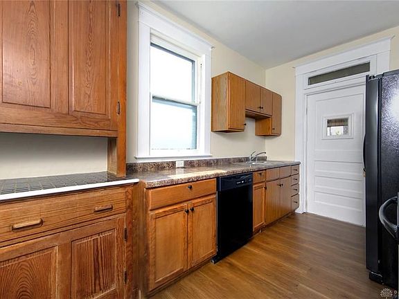 5th image of 317 Park Ave