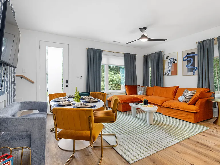 Living/dining space