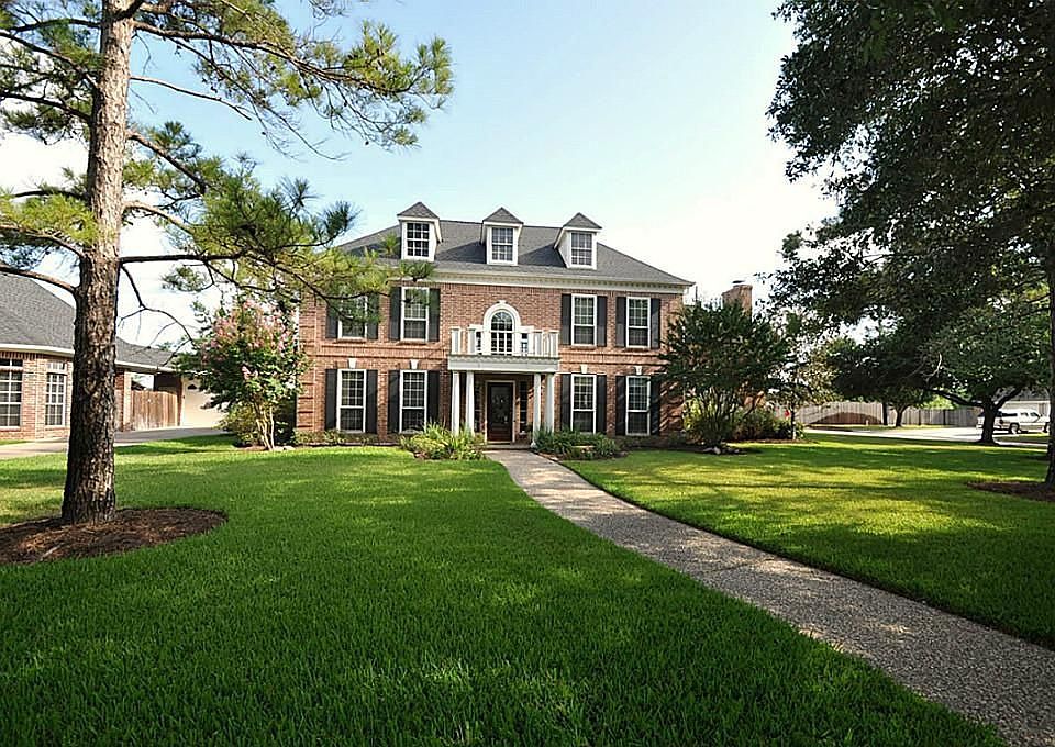 1st image of 19323 Kessington Ln