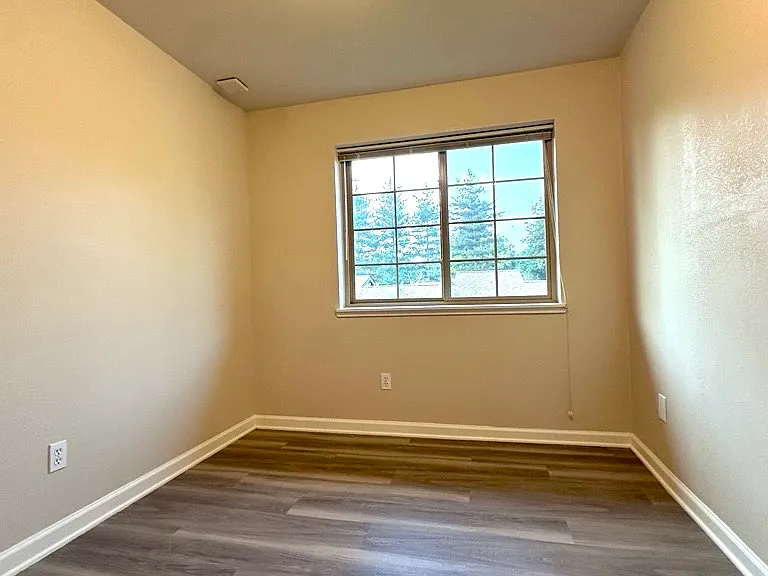 901 Spruce St #D — Photo 10