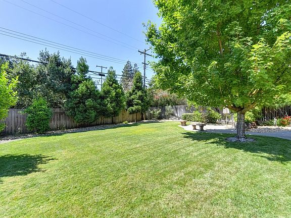 5th image of 2564 Butano Dr