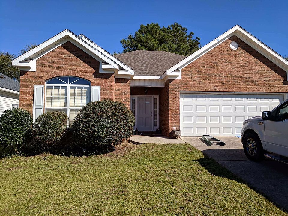 1st image of 328 Powder Horn Dr