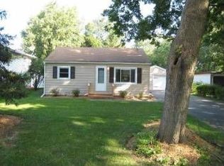 18850 W Old Plank Rd, Grayslake, IL 60030