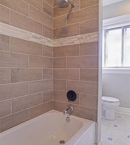 68 E Willis St #9 — Photo 9