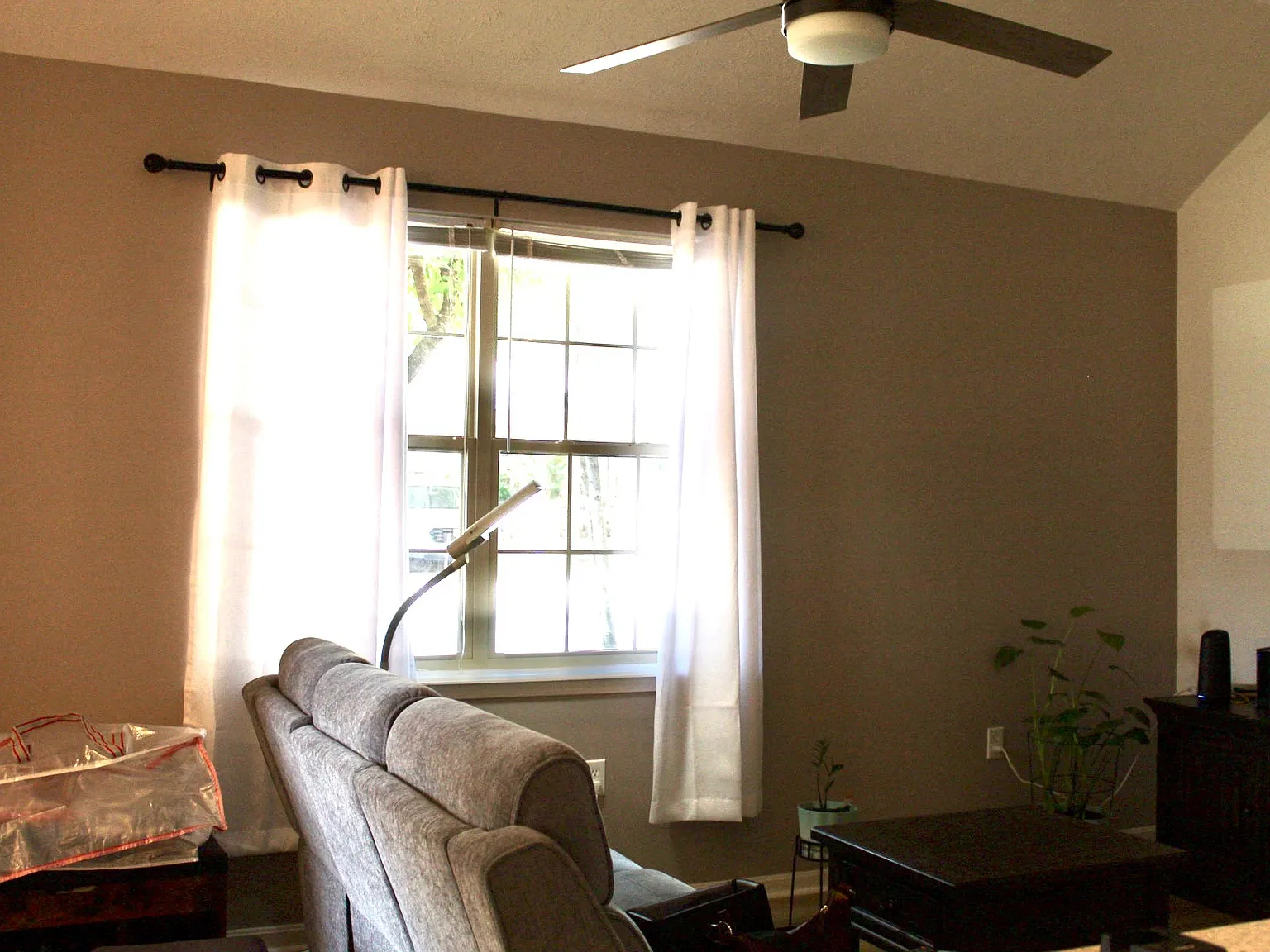 2 bed, 904 sqft, $1,850 — Photo 4