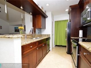 995 Riverside Dr APT 121, Pompano Beach, FL 33071