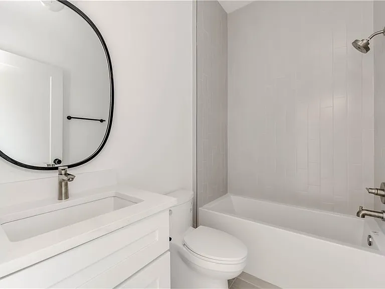 4800 Vinson Dr #B — Photo 27