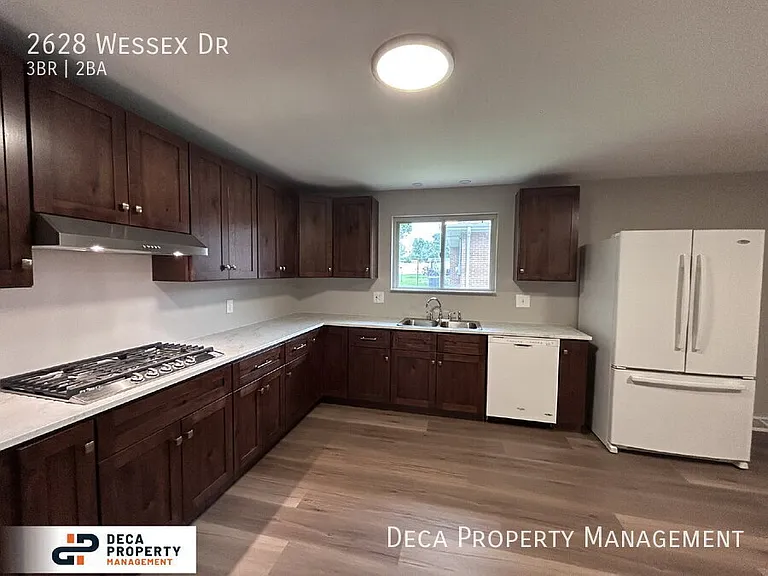 2628 Wessex Dr — Photo 11