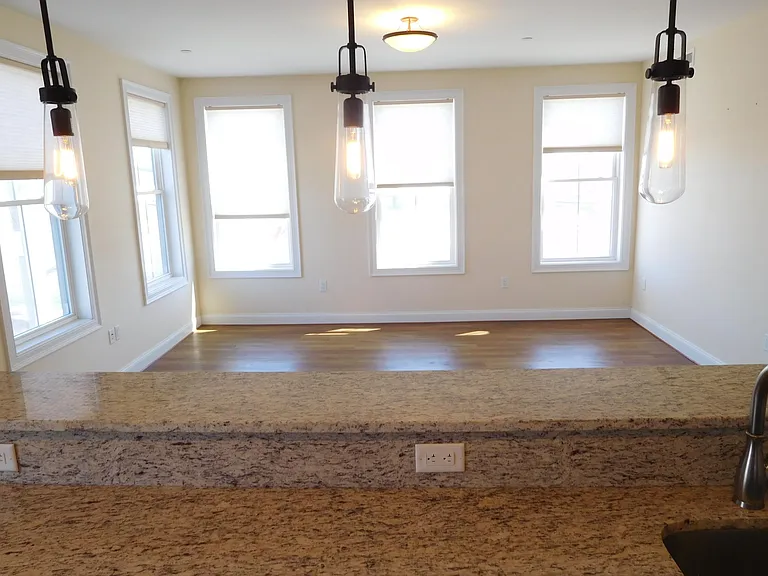 315 Broadway — Photo 26