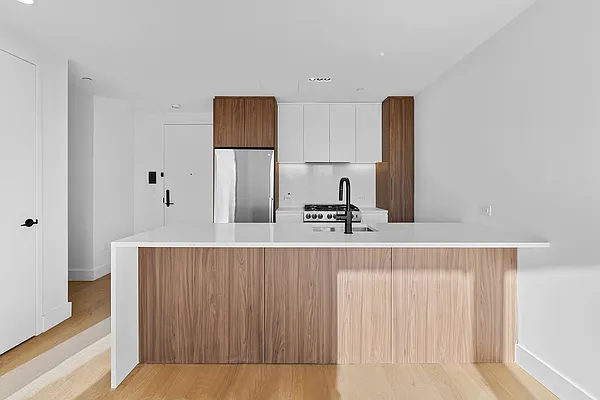 Rented by West 124th Manager LLC | media 25