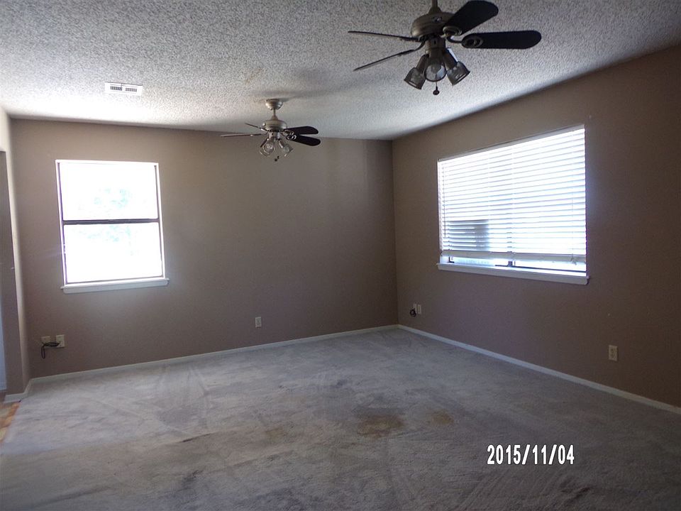 2nd image of 3704 Dawna Dr
