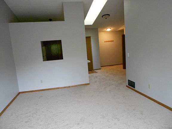 4th image of 2041 N Park Dr APT 1