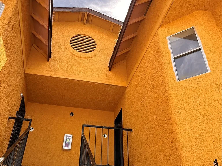 6233 Ilanos Ln #D — Photo 2