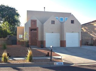 7216 Lew Wallace Dr NE, Albuquerque, NM 87109