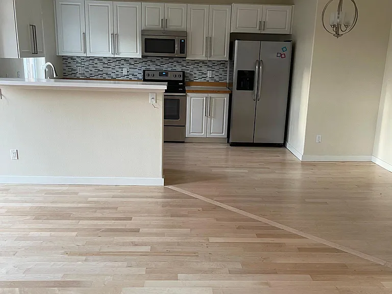 223 NE 56th Ave — Photo 3