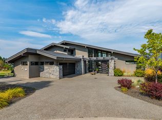 1555 Kicking Horse Way, Kamloops, BC V2E 2T6