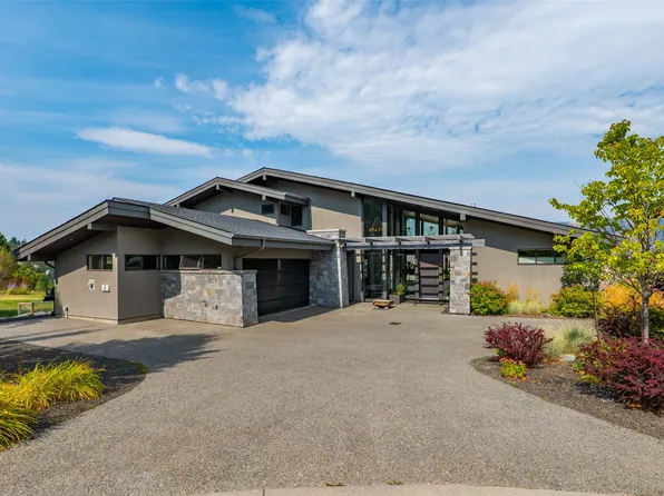 1555 Kicking Horse Way, Kamloops, BC V2E 2T6
