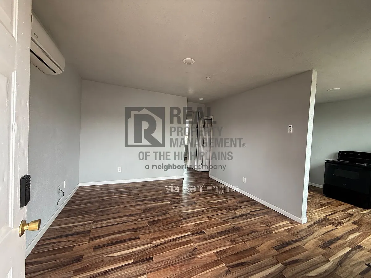 Building Photo - 705 N Mirror St #A