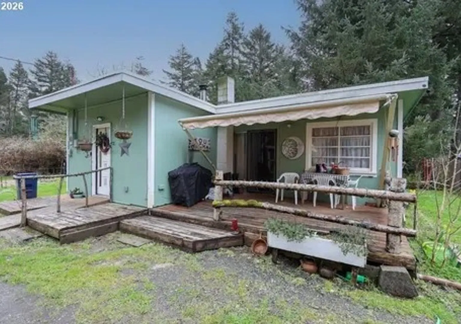 Charming 3-Bedroom Home with Workshop Space & Storage in Houser (North Bend)! — Photo 2