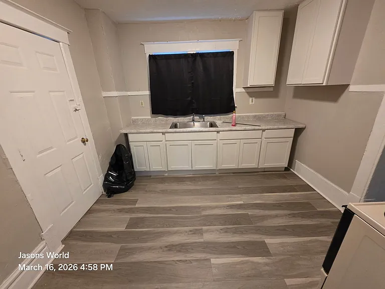 405 Noah Ave — Photo 1