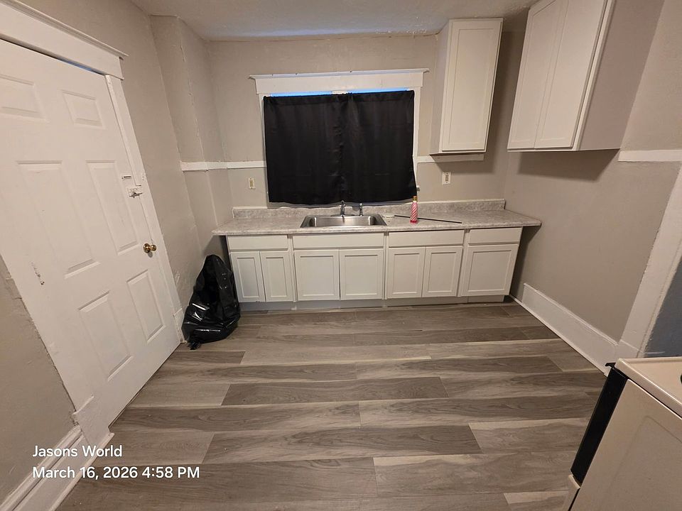 1st image of 405 Noah Ave