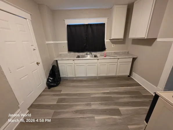 405 Noah Ave, Akron, OH 44320