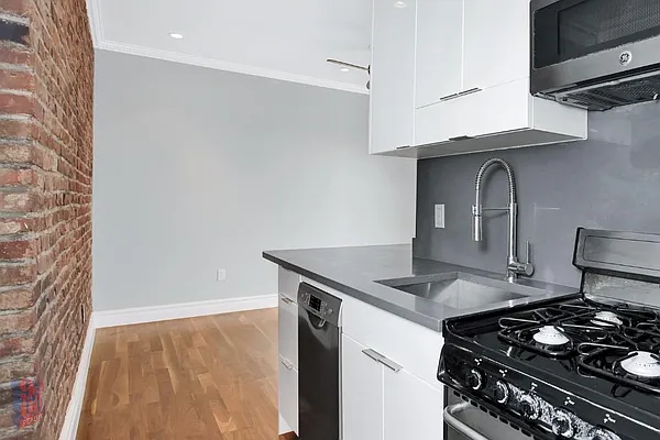 Rented by Centennial Properties NY | media 3