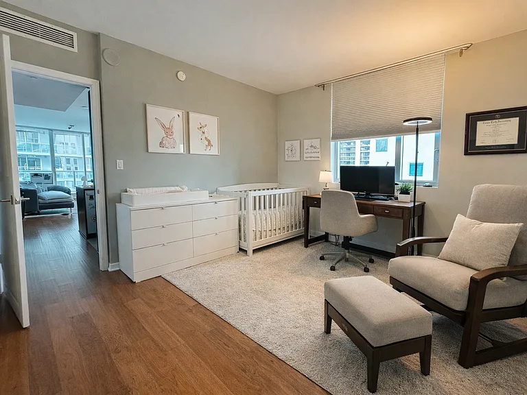 55 SE 6th St #3107 — Photo 6