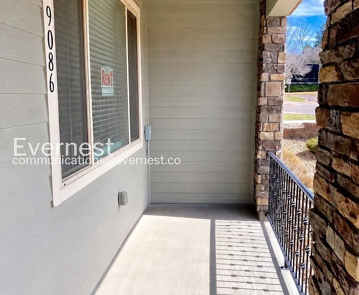9086 E Phillips Ln — Photo 10