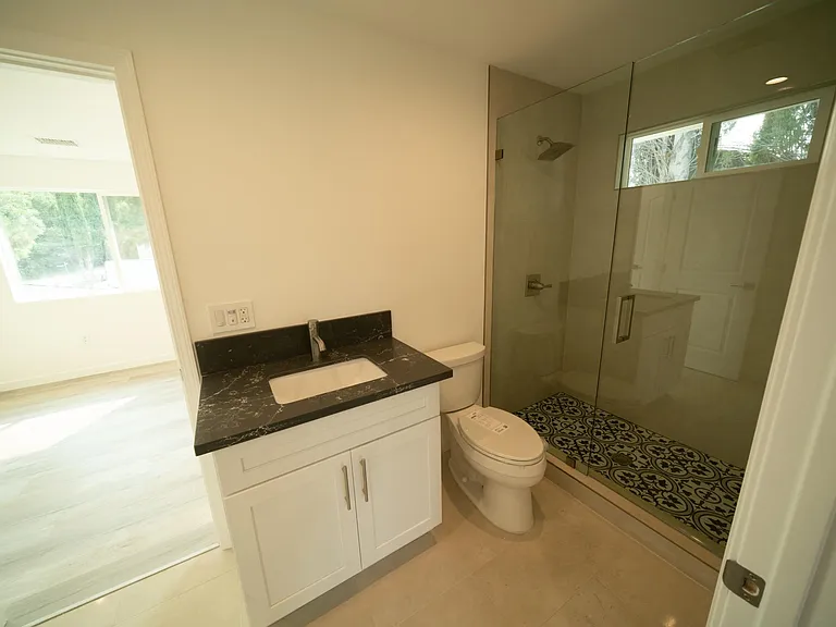 21863 Woodland Crest Dr — Photo 12