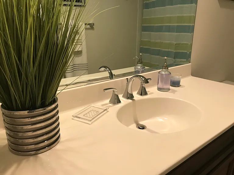 431 Bay Colony Dr N — Photo 30