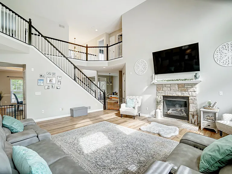 3234 Walkerview Dr — Photo 14