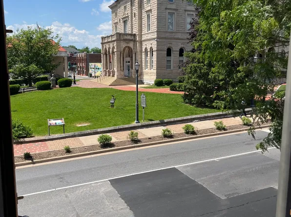 28 S Main St #9, Harrisonburg, VA 22801