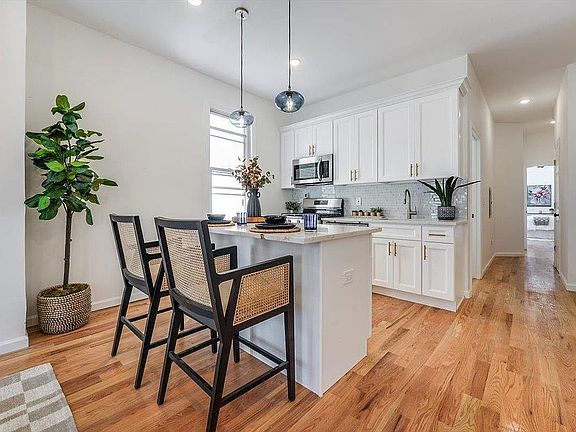 2nd image of 199 Union St Floor 1