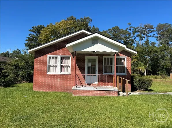 16 Redmond Avenue, Garden City, GA 31408