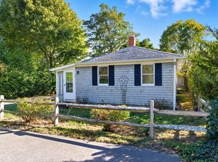 35 Pleasant View Ave, Falmouth, MA 02540
