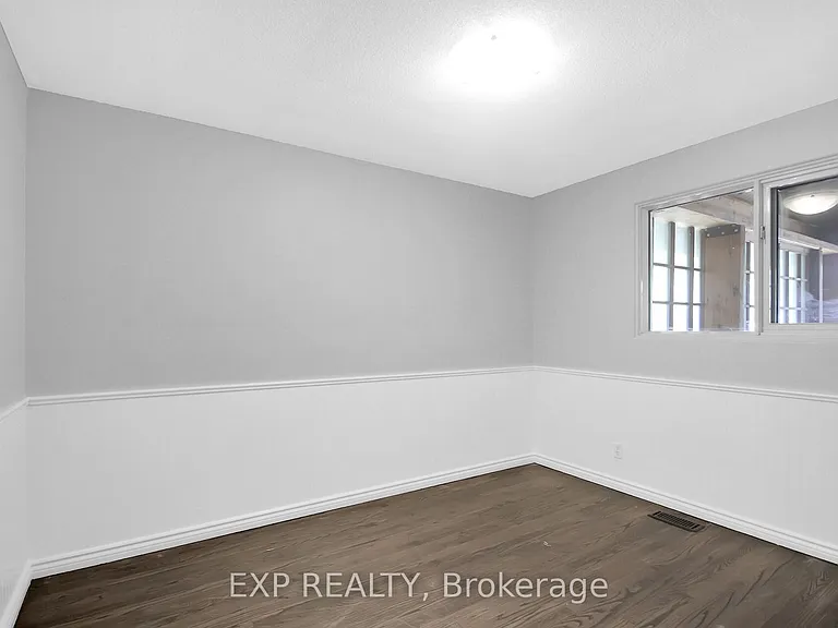 2247 Miramichi St — Photo 20