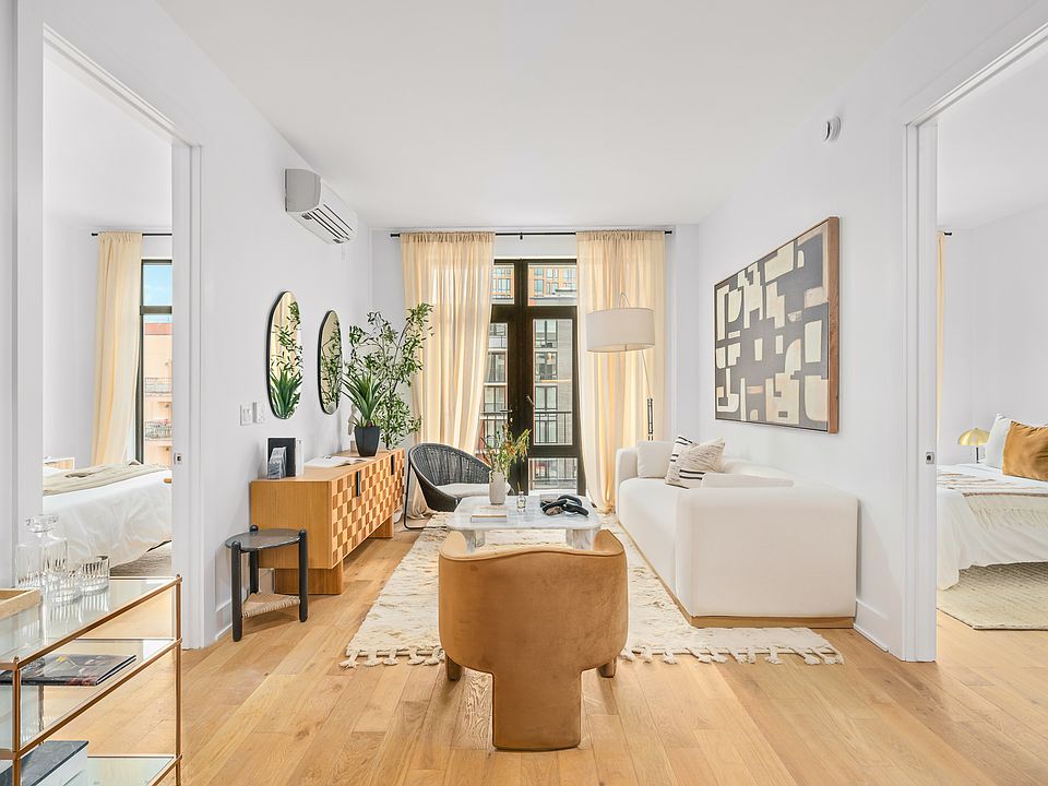 1st image of 2-24 26th Ave #423