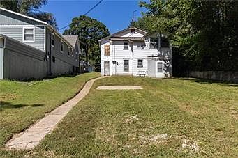 3rd image of 1024 Mound St