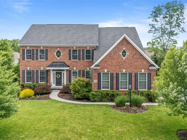 2790 Blackstone Dr, Gibsonia, PA 15044
